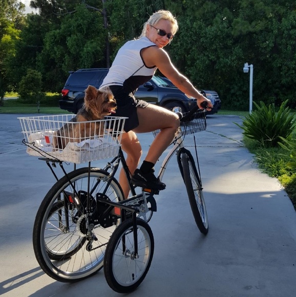 Meet your Posher - Picture 3 of 3